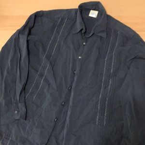 Dos Carolinas Long Sleeve Guayabera w/ Ebroidery